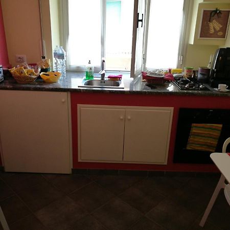 B&B Dimora Di Traiano Terracina Zewnętrze zdjęcie