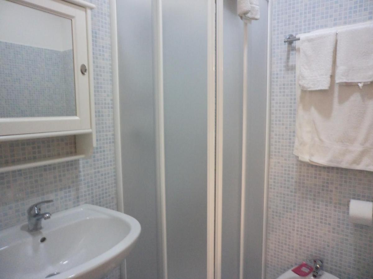 B&B Dimora Di Traiano Terracina Zewnętrze zdjęcie
