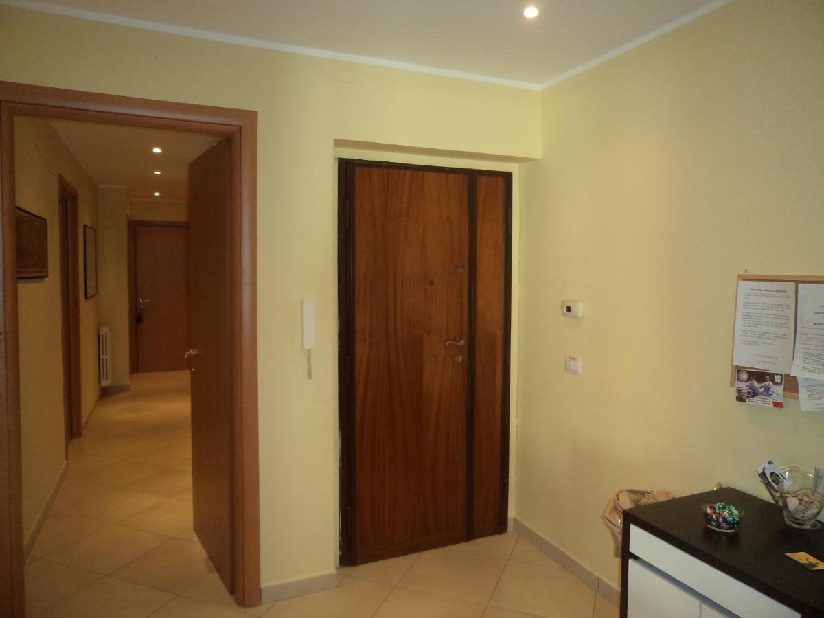 B&B Dimora Di Traiano Terracina Zewnętrze zdjęcie