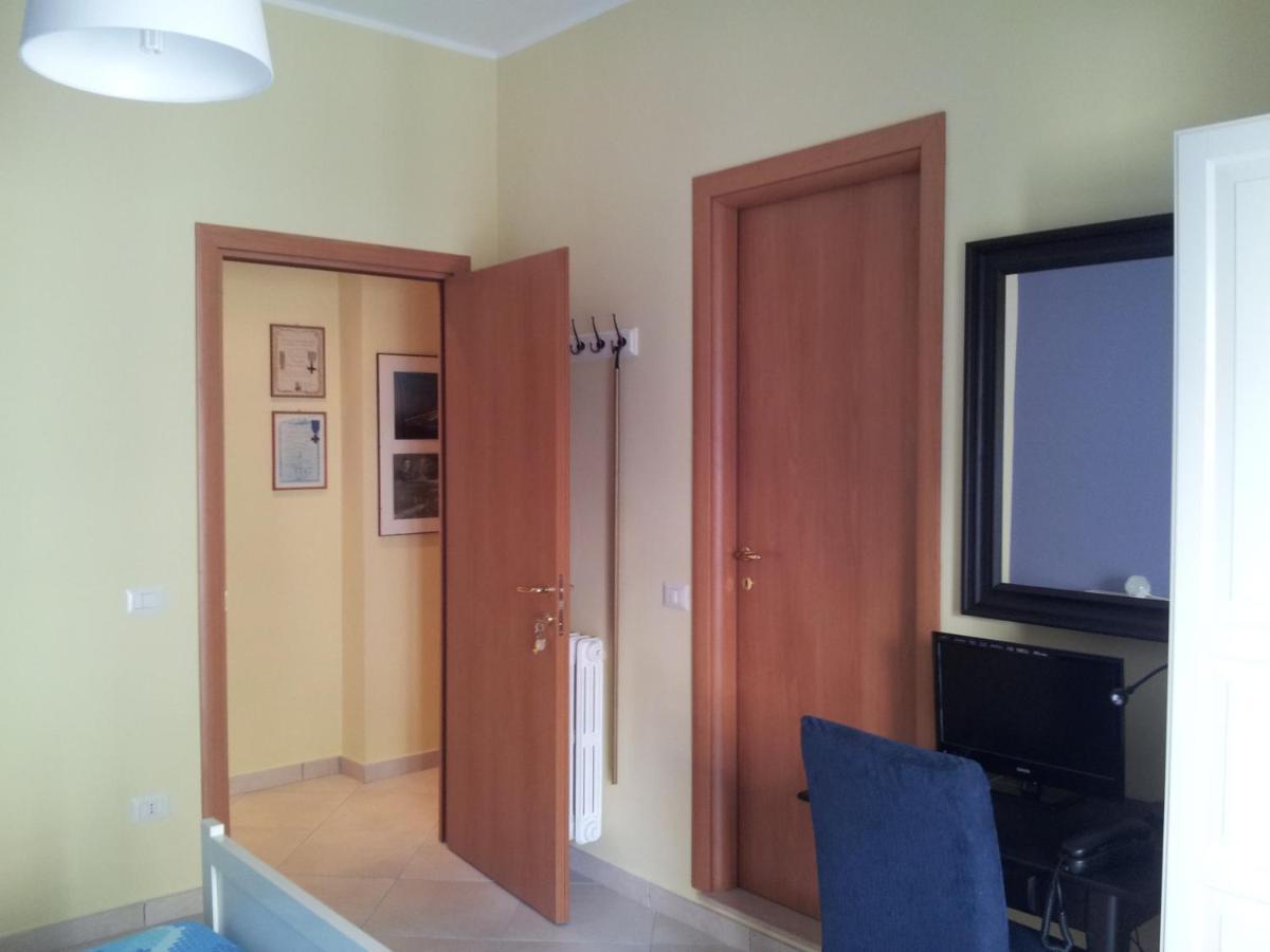 B&B Dimora Di Traiano Terracina Zewnętrze zdjęcie